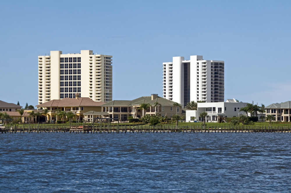 Experience the Ultimate Beach Vacation with Daytona Condo Rentals