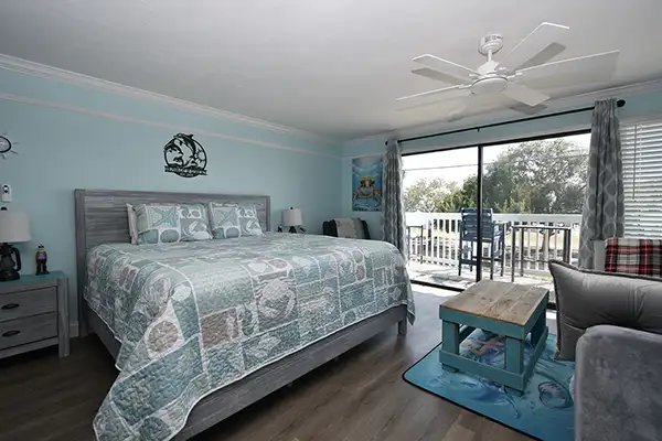 230-King size comfy bed - Ocean View Vacation Rentals Great room overview